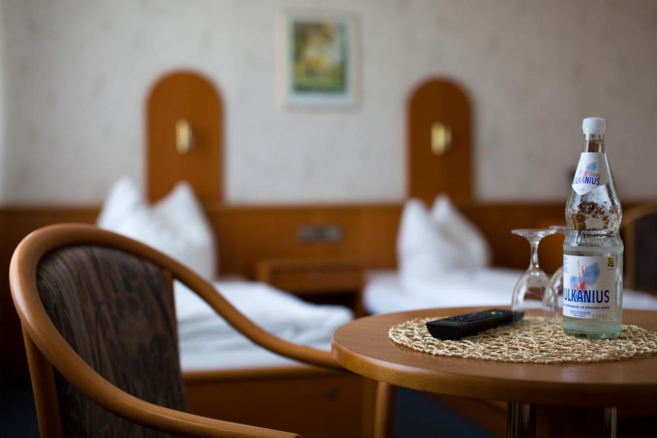 Hotel Waldfrieden エンメルスハウゼン エクステリア 写真